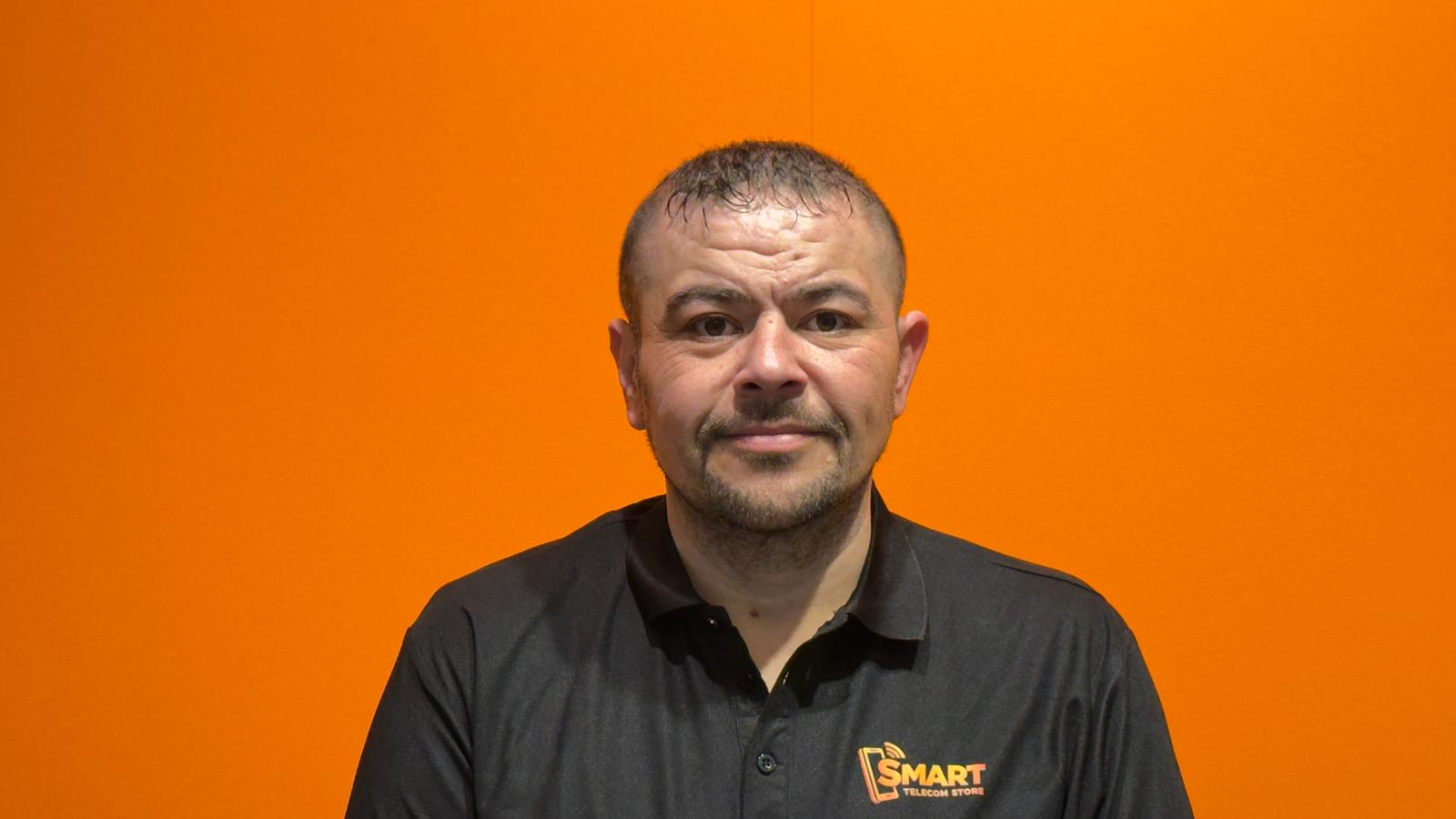 Mehmet - Smart Telecom Store